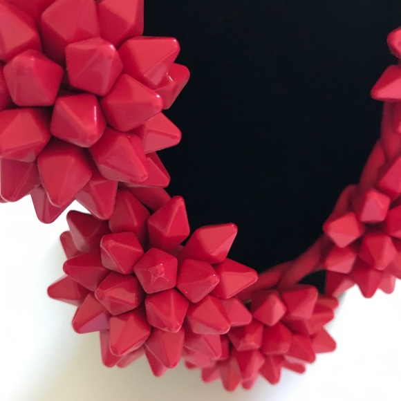 Zara Red Verbena Hand-painted Necklace - Picture 4 of 15